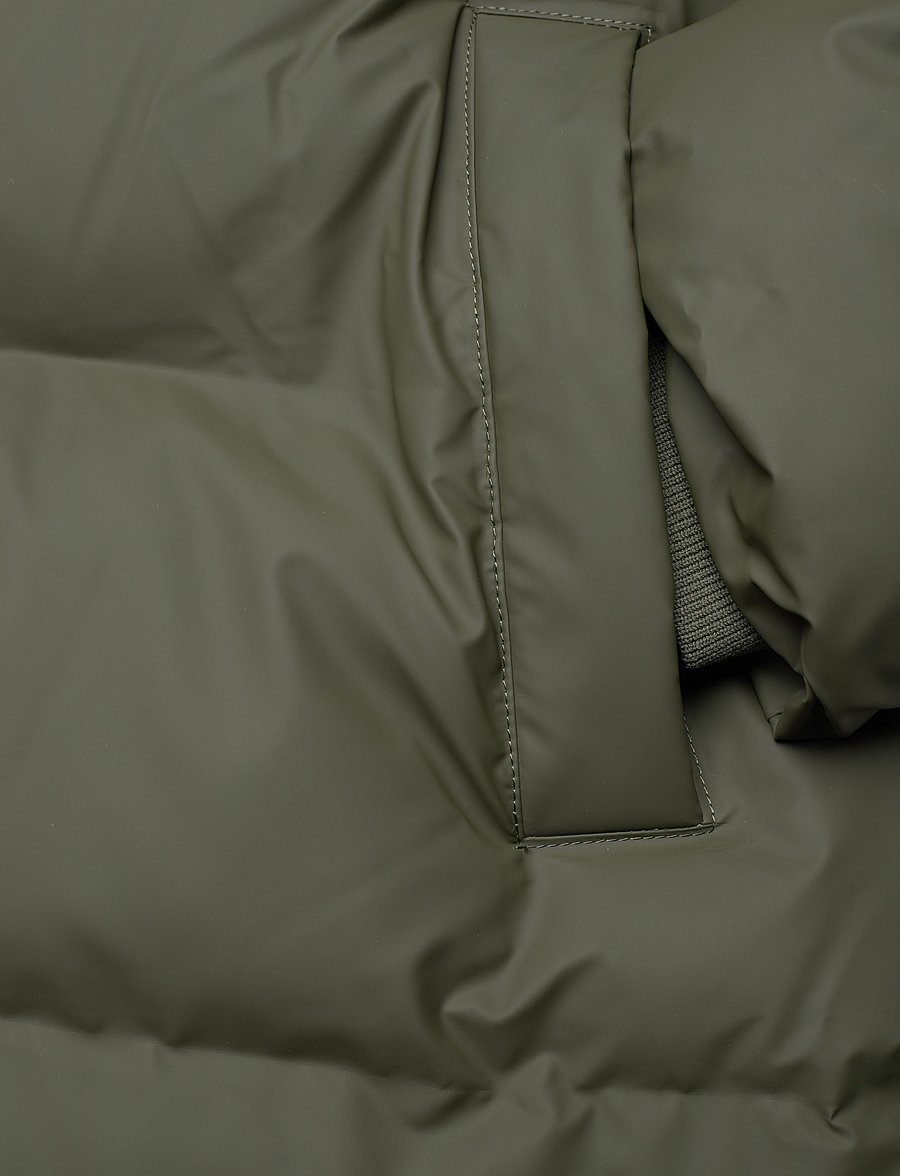 Rains - Alta Longer Puffer Jacket W3T4 - winterjacken - green - 5