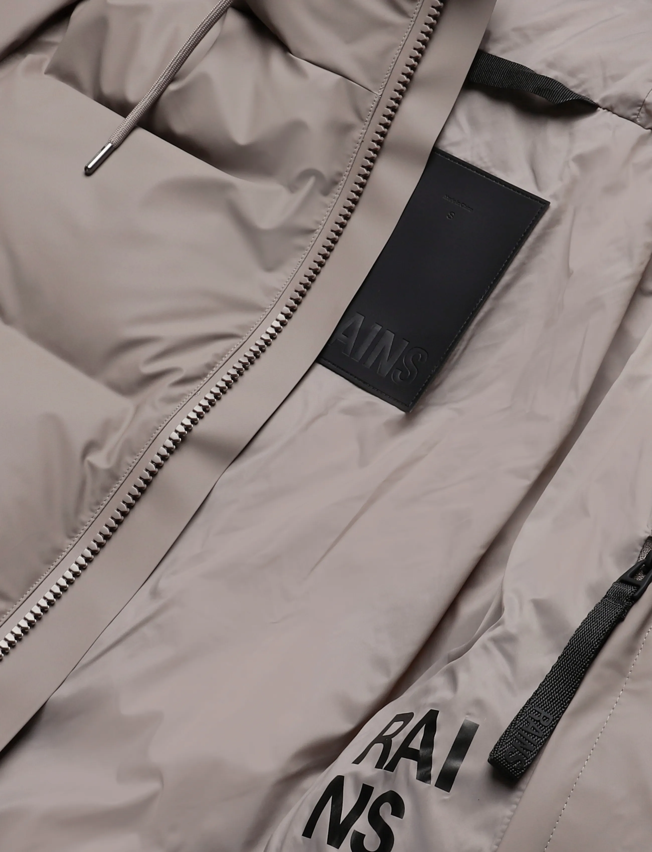 Rains - Alta Short Puffer Jacket W3T3 - talvejoped - cinder - 5