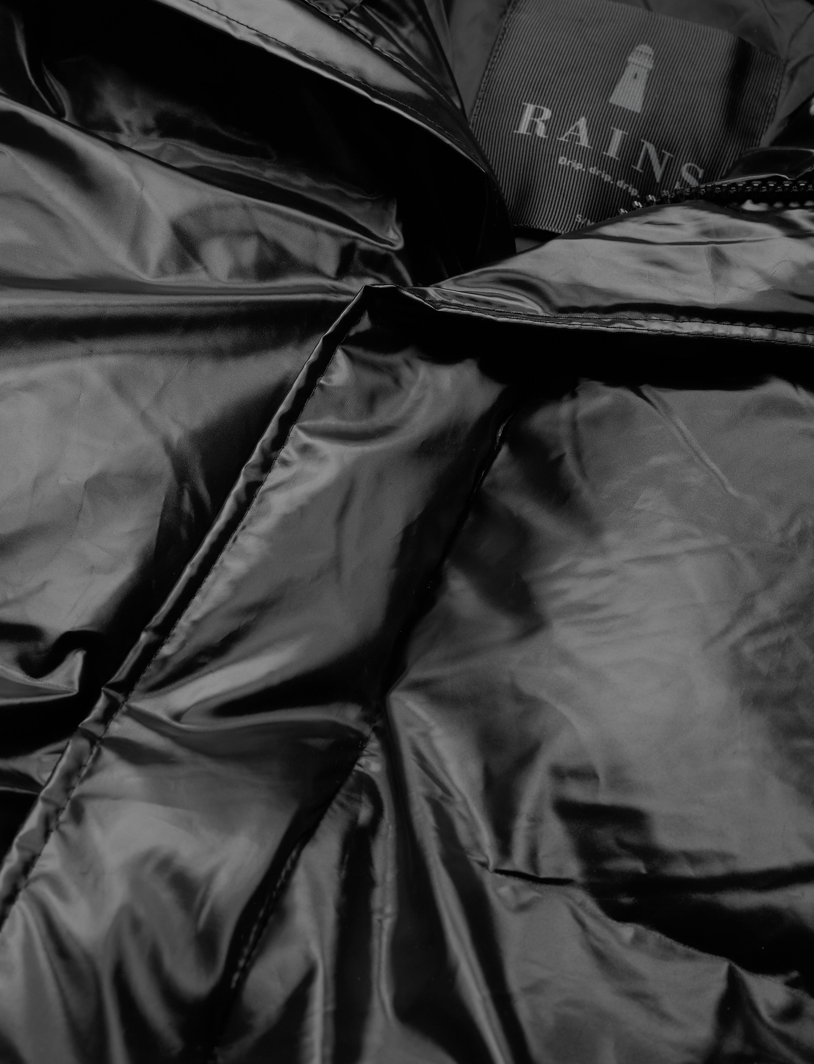 Rains - Boxy Puffer Jacket - 76 shiny black - 3