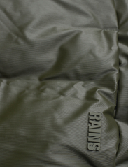Rains - Bator Puffer Vest W3T2 - vests - green - 3