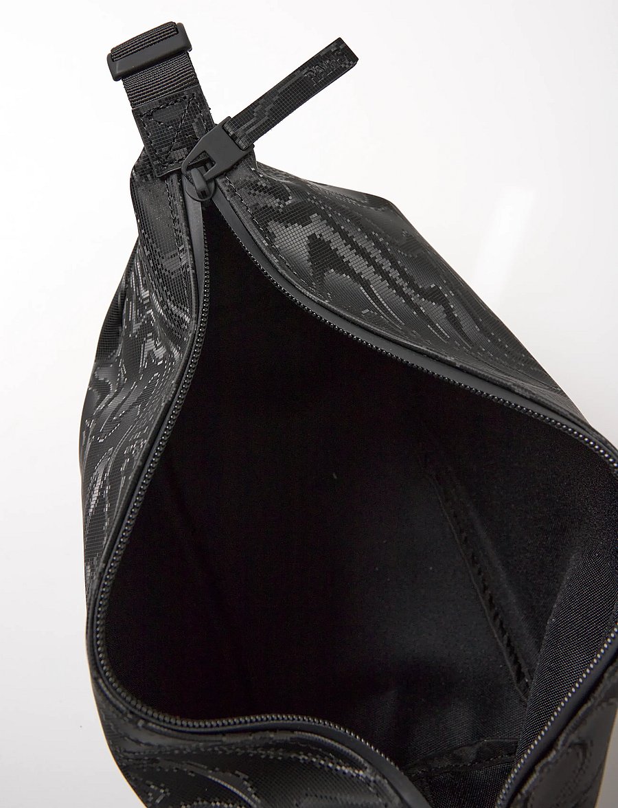 Rains - Hilo Wash Bag W3 Black-One Size - veekindlad kotid - amp - 3