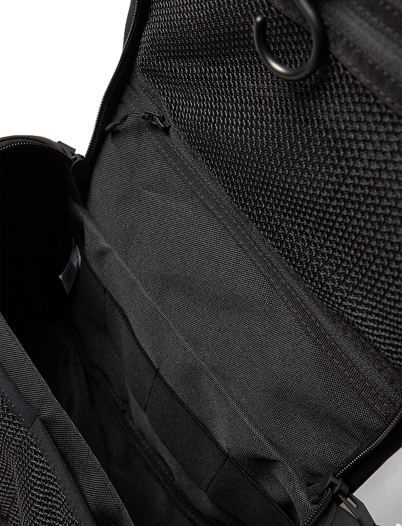 Rains - Texel Wash Bag W3 - vandtætte tasker - black - 4