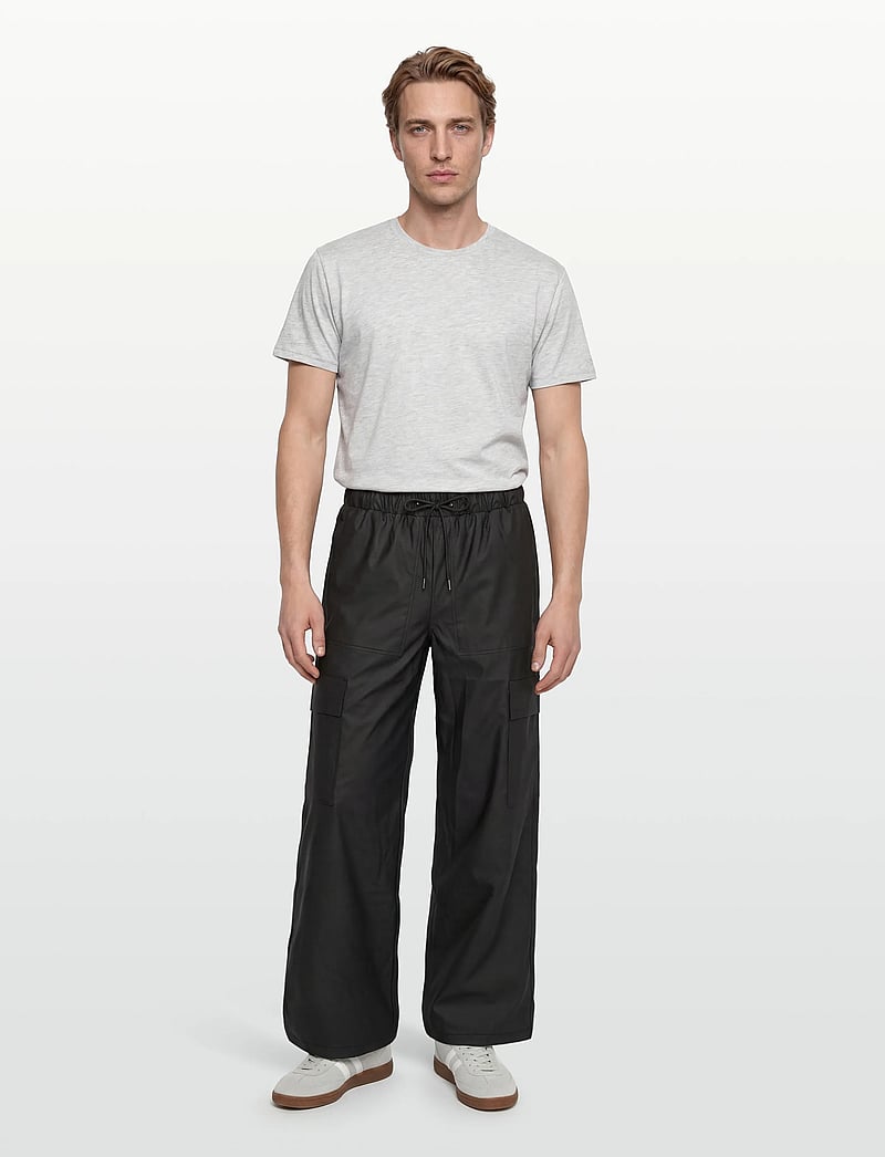 Rains - Cargo Rain Pants Wide W3 - neperšlampamosios kelnės - black - 0