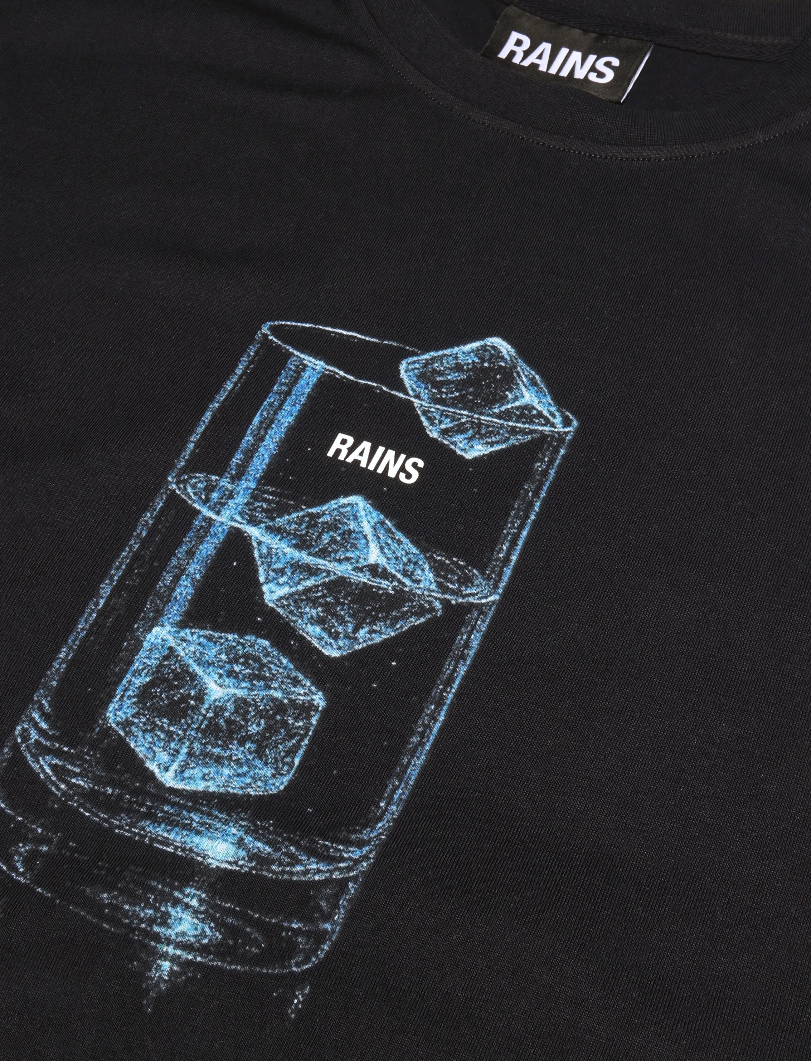 Rains - Classic T-shirt Cubes - short-sleeved t-shirts - black - 2