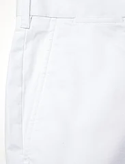 Ralph Lauren Golf - 9-Inch Tailored Fit Performance Short - „chino“ stiliaus šortai - ceramic white - 2