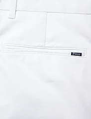 Ralph Lauren Golf - 9-Inch Tailored Fit Performance Short - „chino“ stiliaus šortai - ceramic white - 4