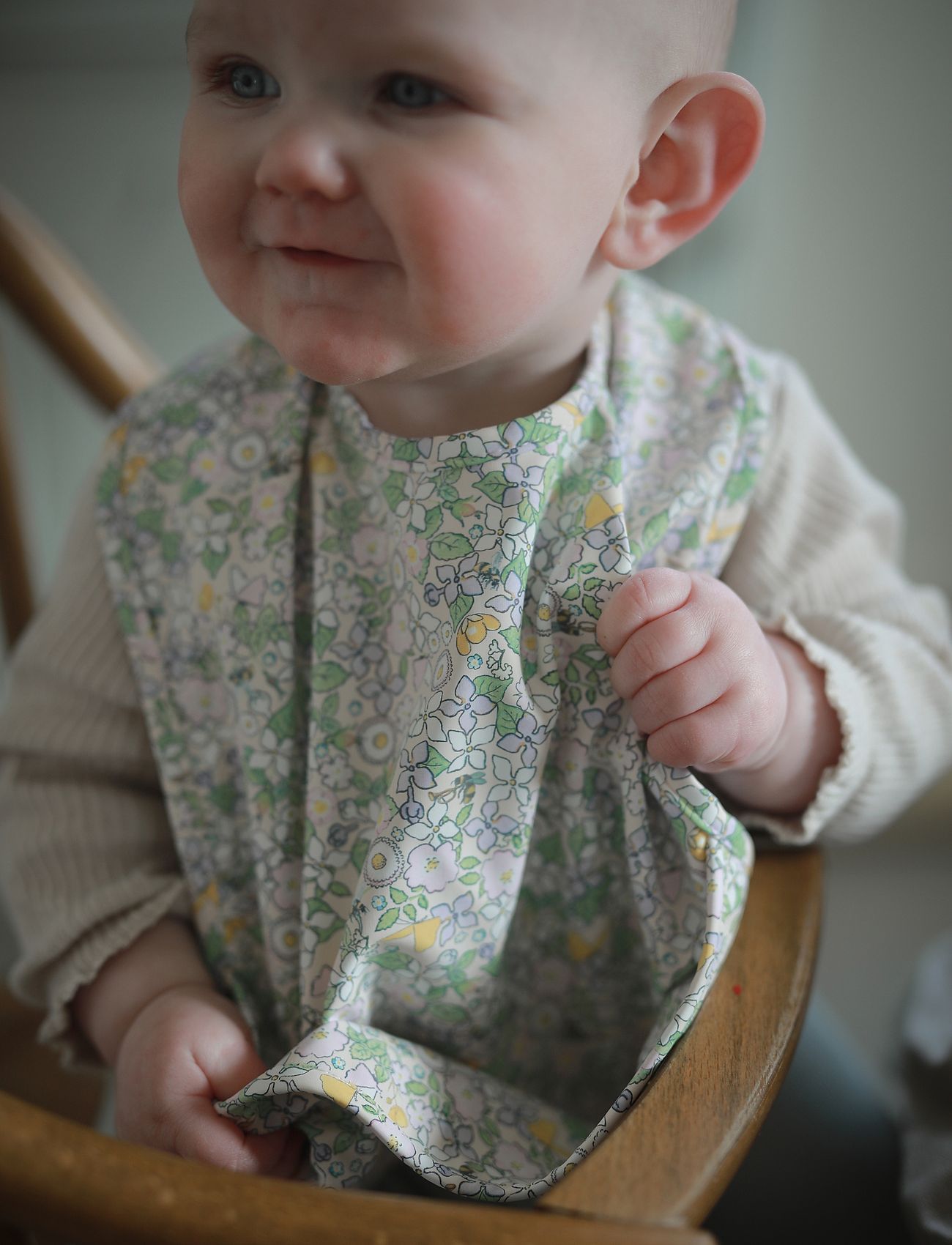 Rätt Start - Beskow Blomsterfesten, Haklapp - Ärmlösa haklappar - multi - 1