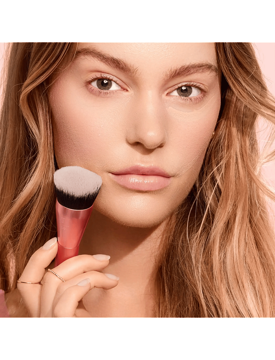 Real Techniques - Glow Round Base Brush - makeup - no color - 5