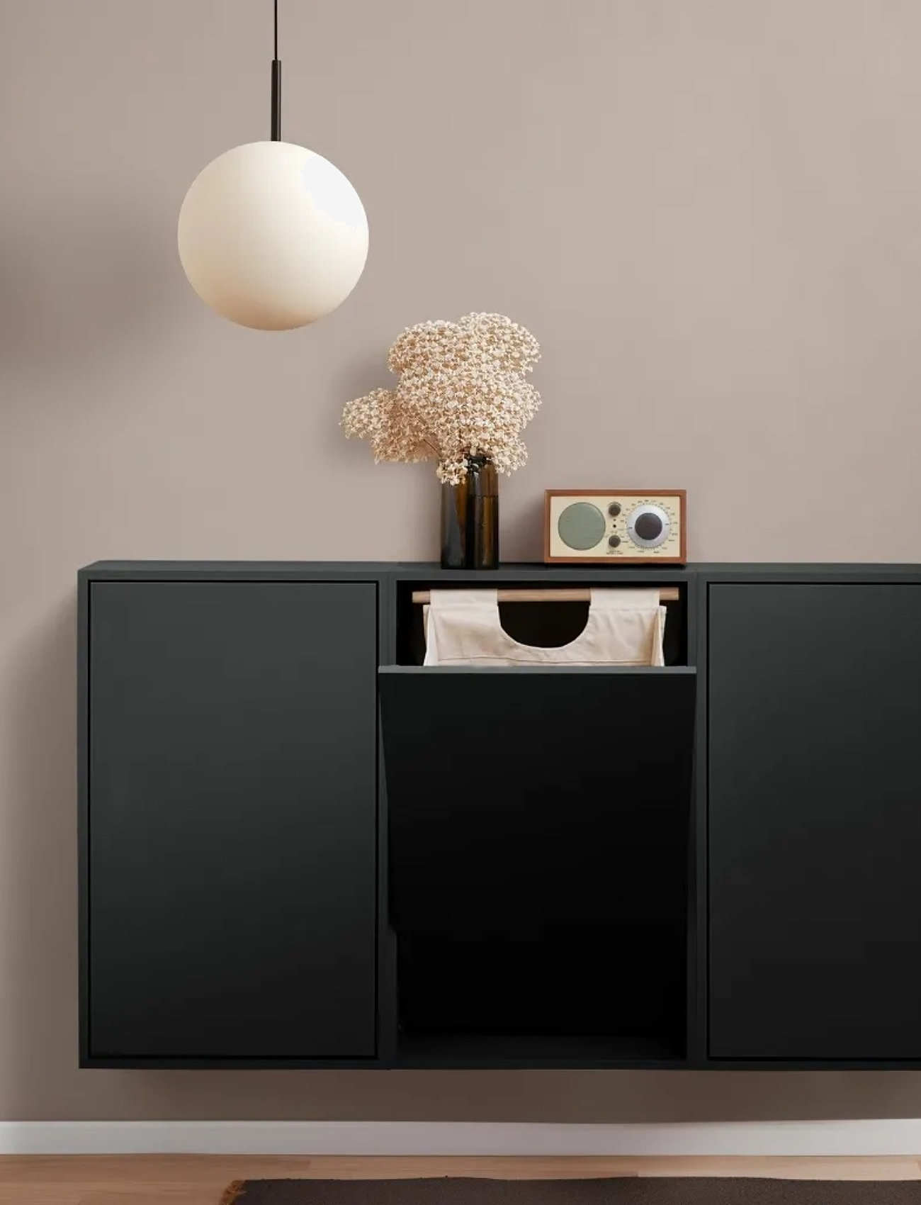 ReCollector - Smart wall-mounted laundry basket - black raven - 1