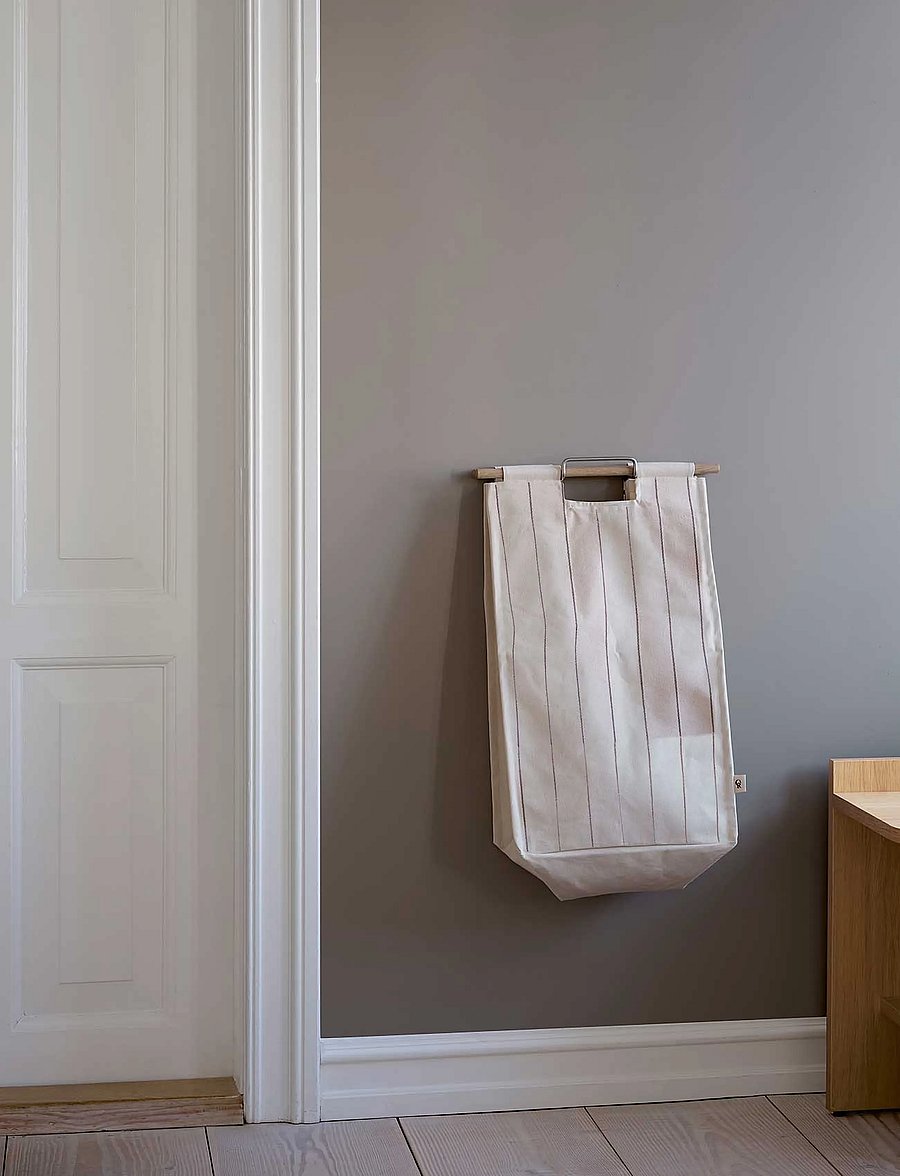 ReCollector - Stylish wall-mounted laundry bag - wäschekörbe - chestnut red - 0