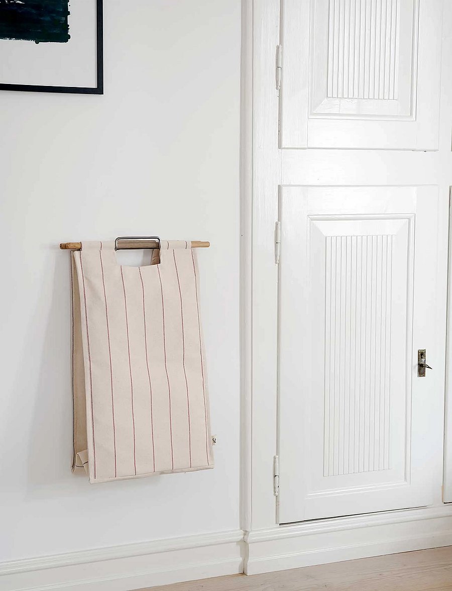 ReCollector - Stylish wall-mounted laundry bag - wäschekörbe - chestnut red - 5