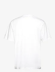 Reebok Classics - BB SHAQ GRAPHIC TEE - short-sleeved t-shirts - white - 1