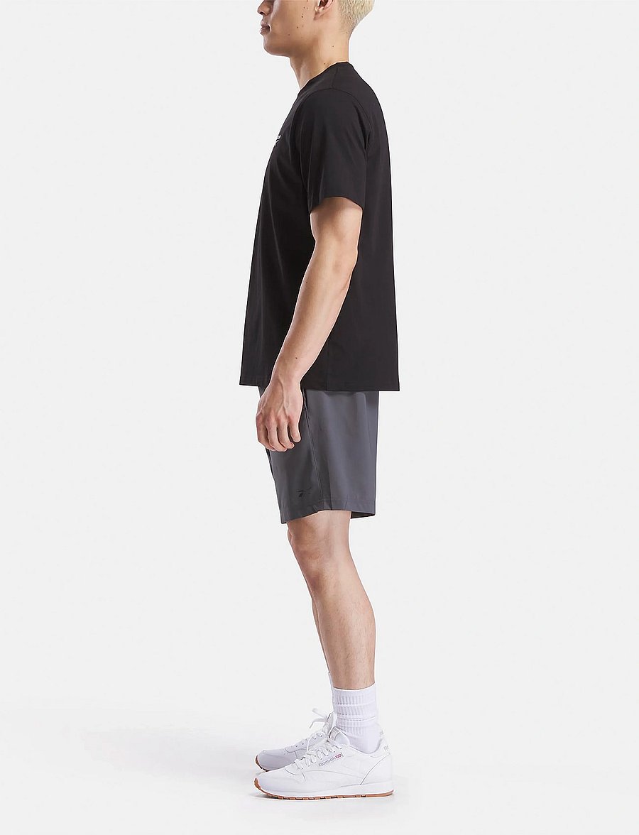 Reebok Classics - CODY SMALL LOGO CREW NECK SS TEE - alussärgid ja t-särgid - black - 3