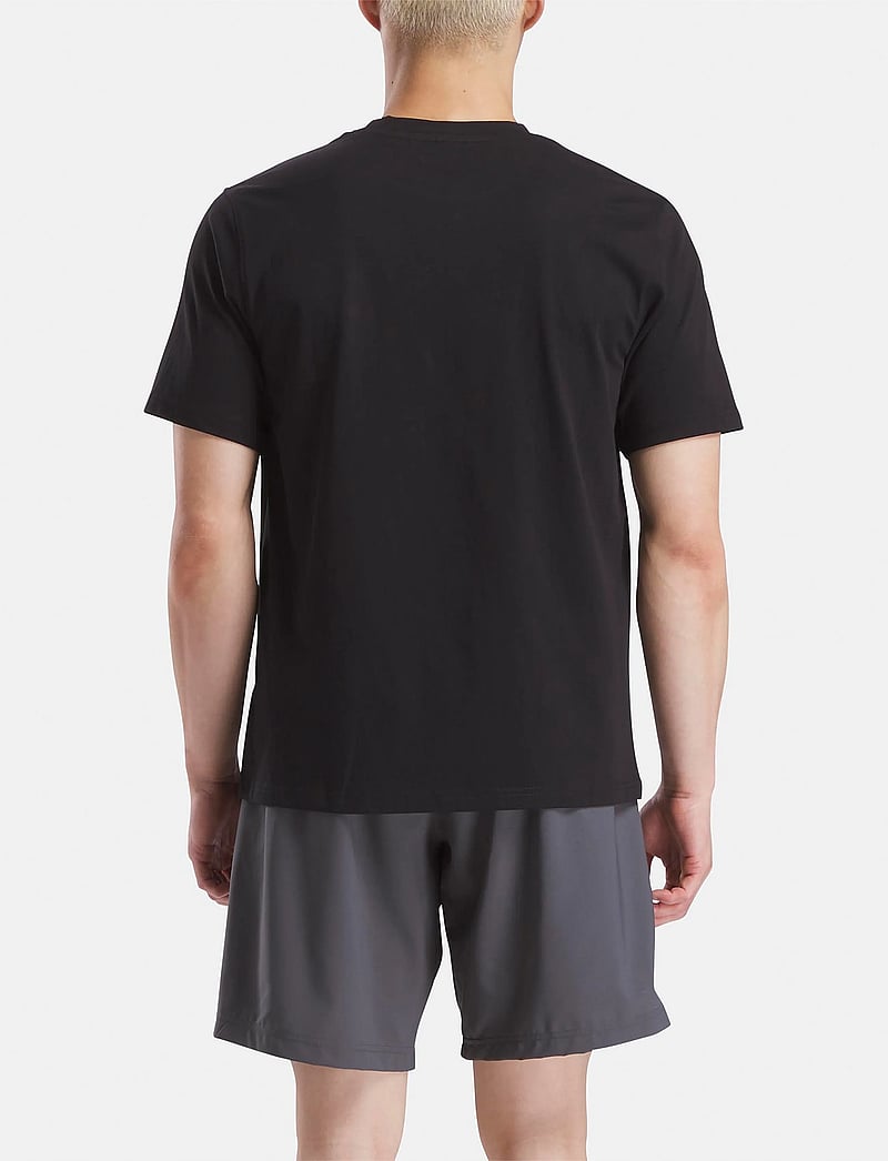 Reebok Classics - CODY SMALL LOGO CREW NECK SS TEE - oberteile & t-shirts - black - 4