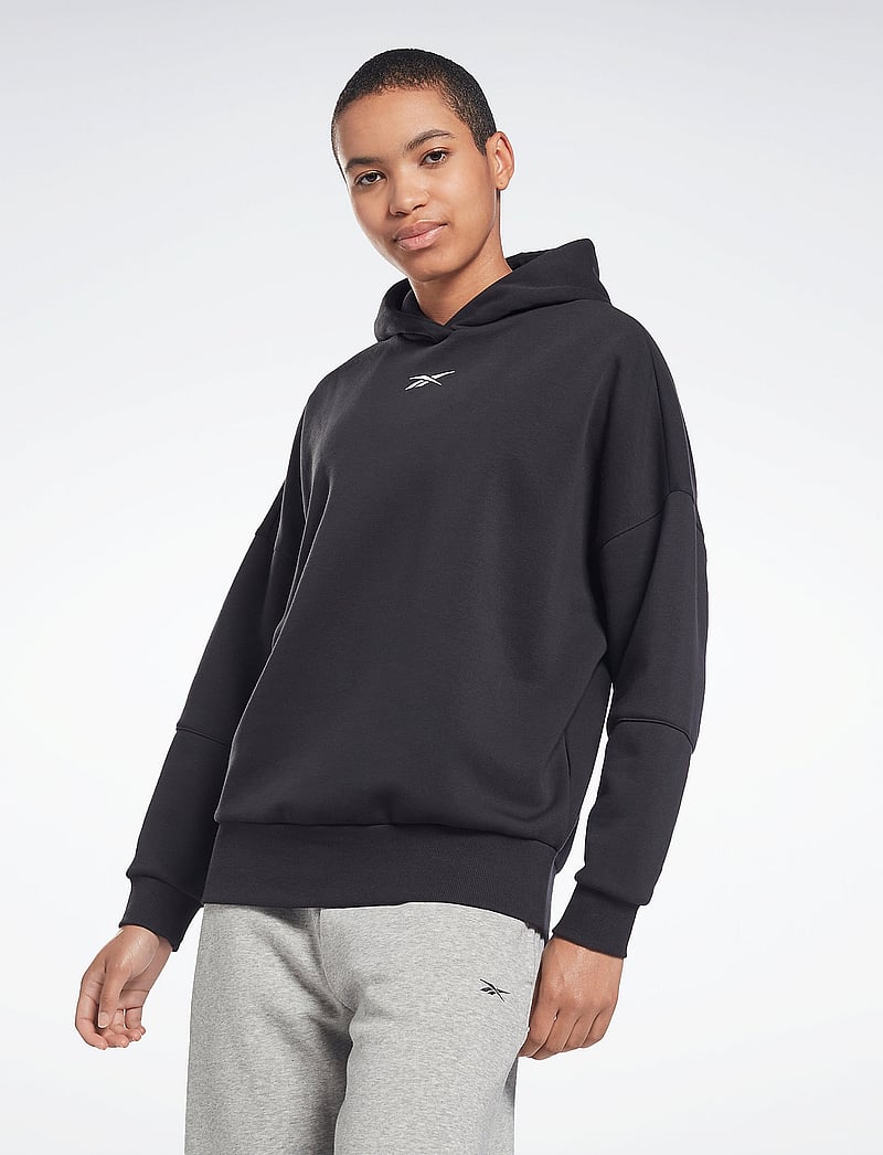 Reebok Performance - LUX OVERSIZED HOODIE - overdele - black - 0