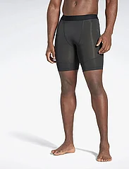 Reebok Performance - ID TRAIN COMPR BRIEF - lowest prices - nghblk - 2