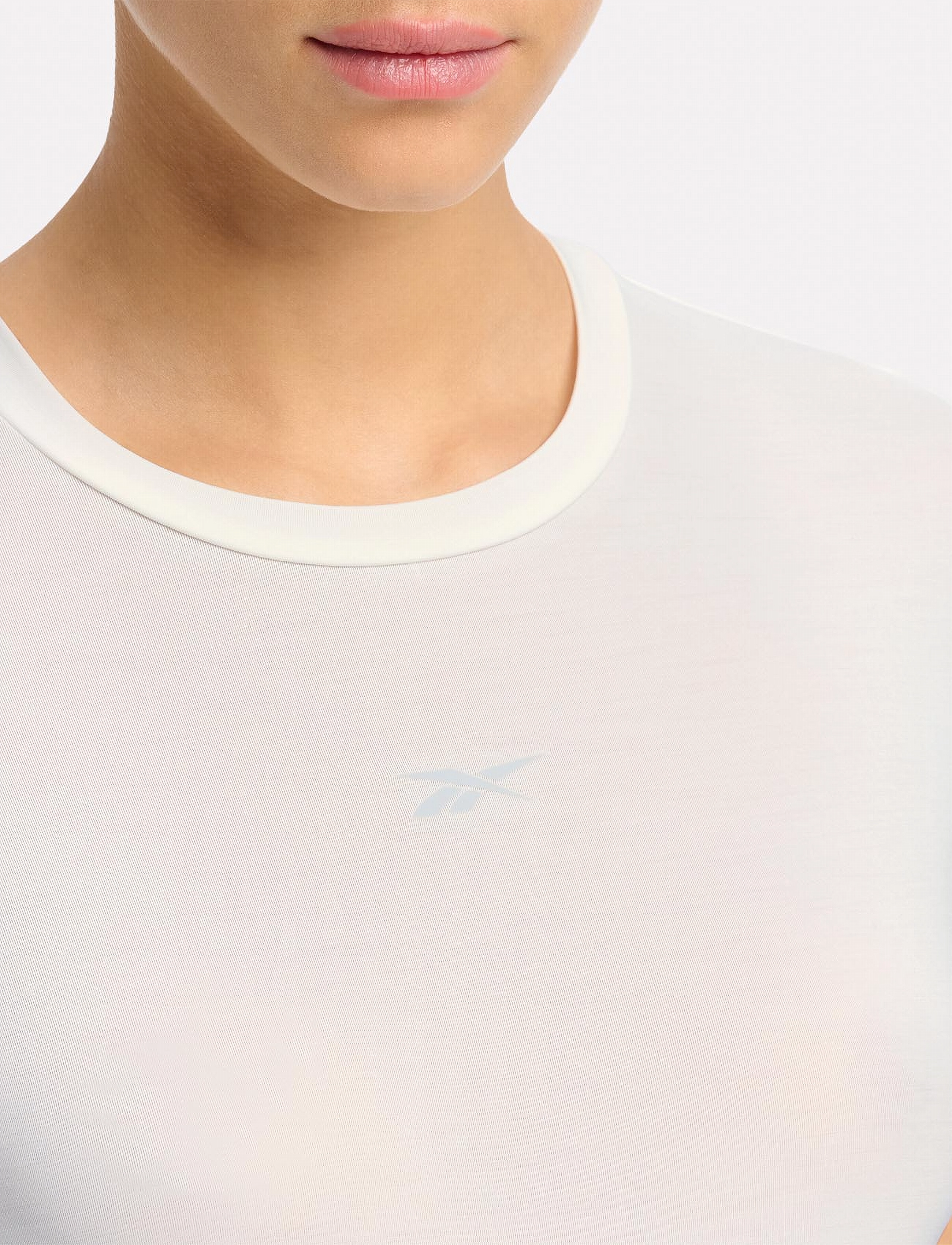 Reebok Performance - RBK-CHILL ATHLETIC TEE - t-shirts - chalk - 5