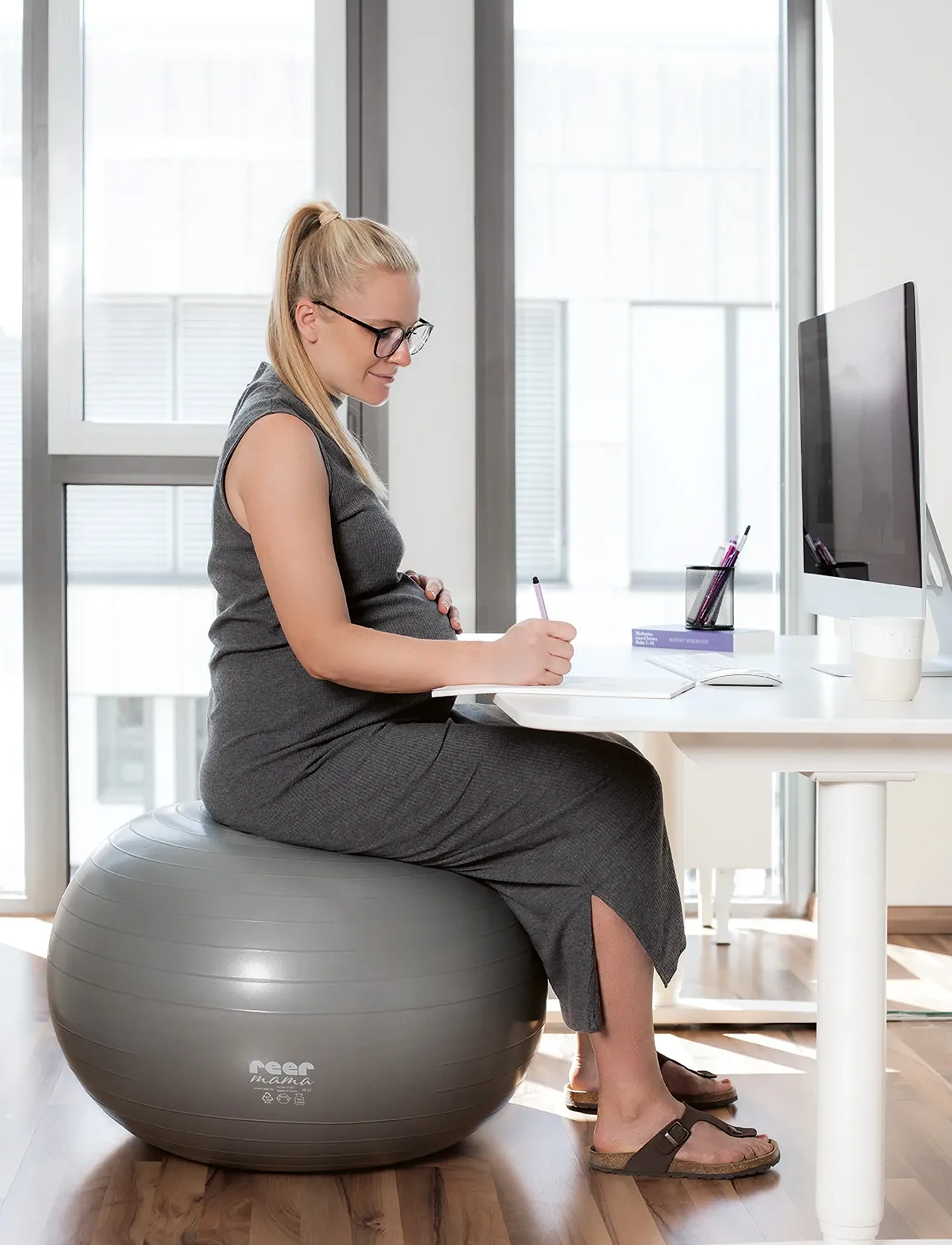 Reer Mama Exercise Ball, One Size, Baby & Mutterschaft, Grau - Pregnancy Products, Kinder