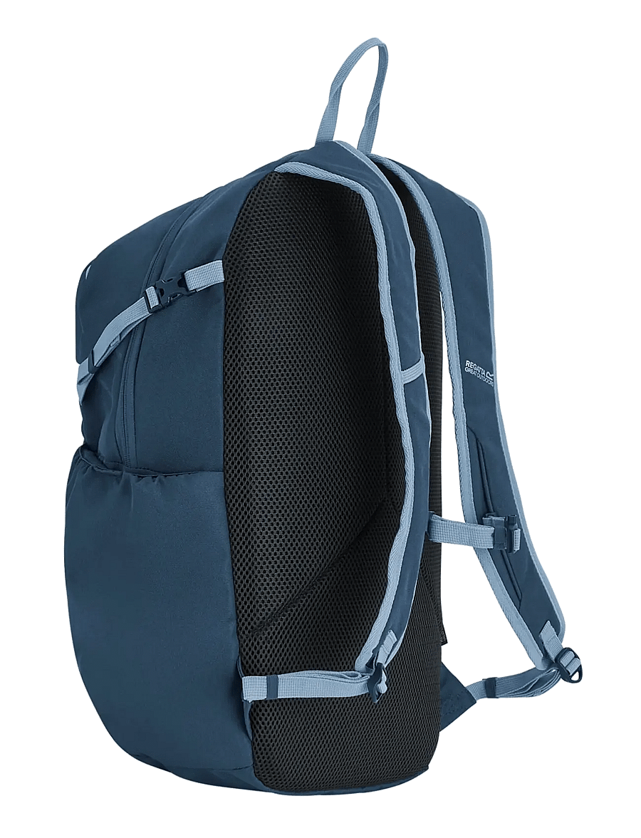 Regatta - Prism35L - night sky - 2