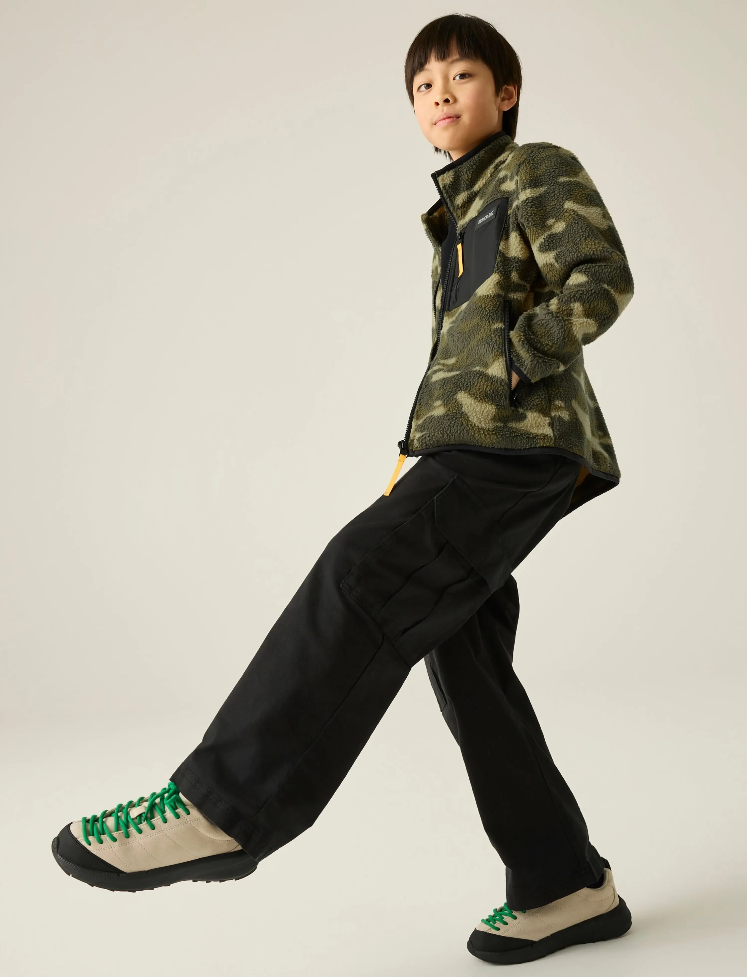 Regatta - JrFrankieWmFle - fliisjakid - bark green camo - 2f0 - 5