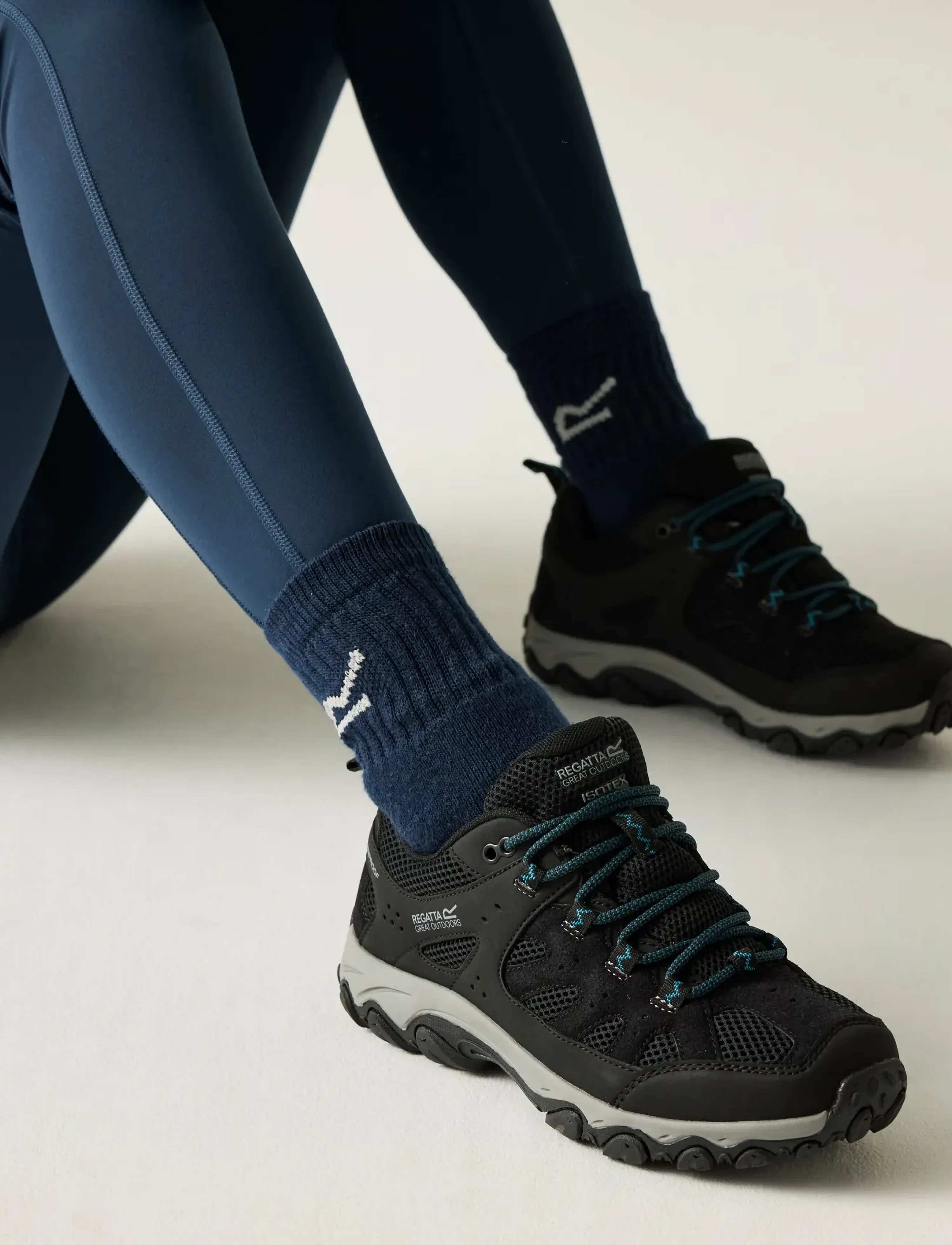 Regatta - WmnEdgepointIVLow - herbstersparnisse - blk/stormblu - 0