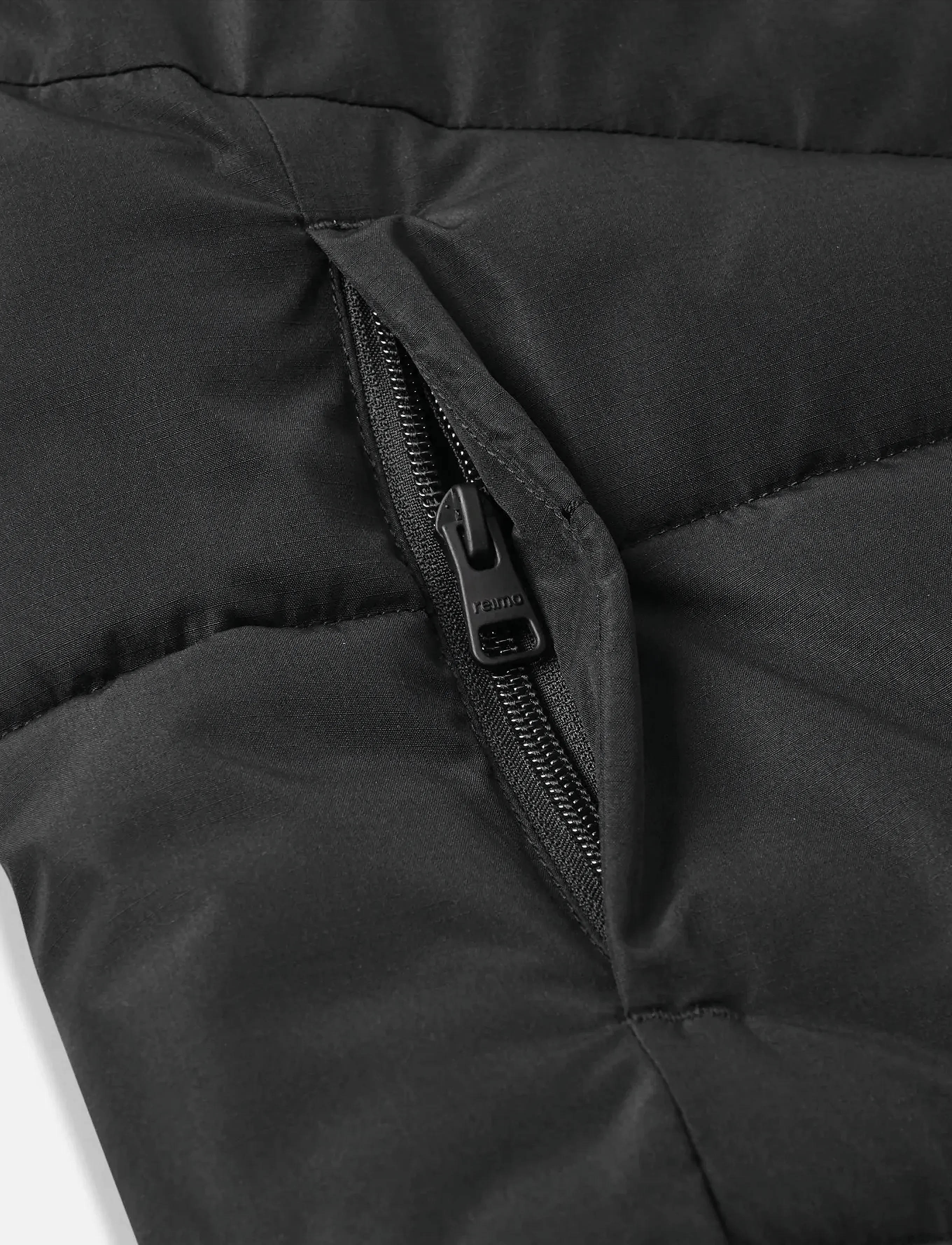 Reima - Winter jacket, Vaanila - isolerede jakker - black - 4