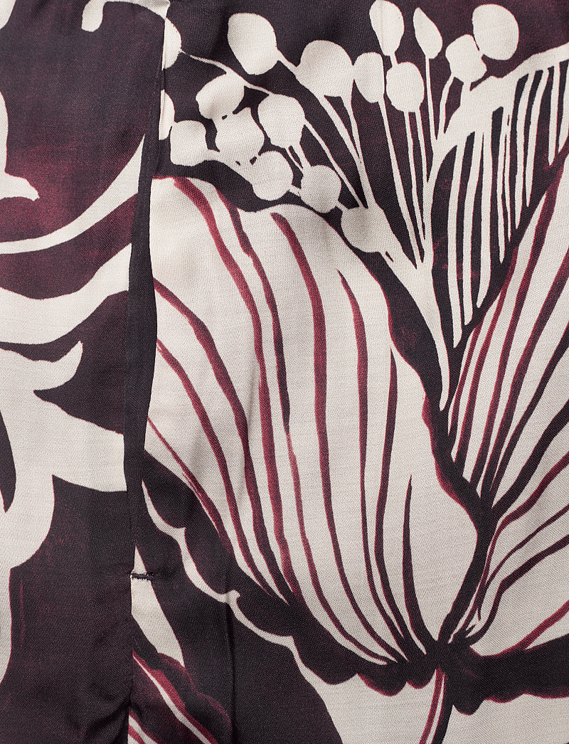 Reiss - FALLON - chino shorts - burgundy/cream - 5