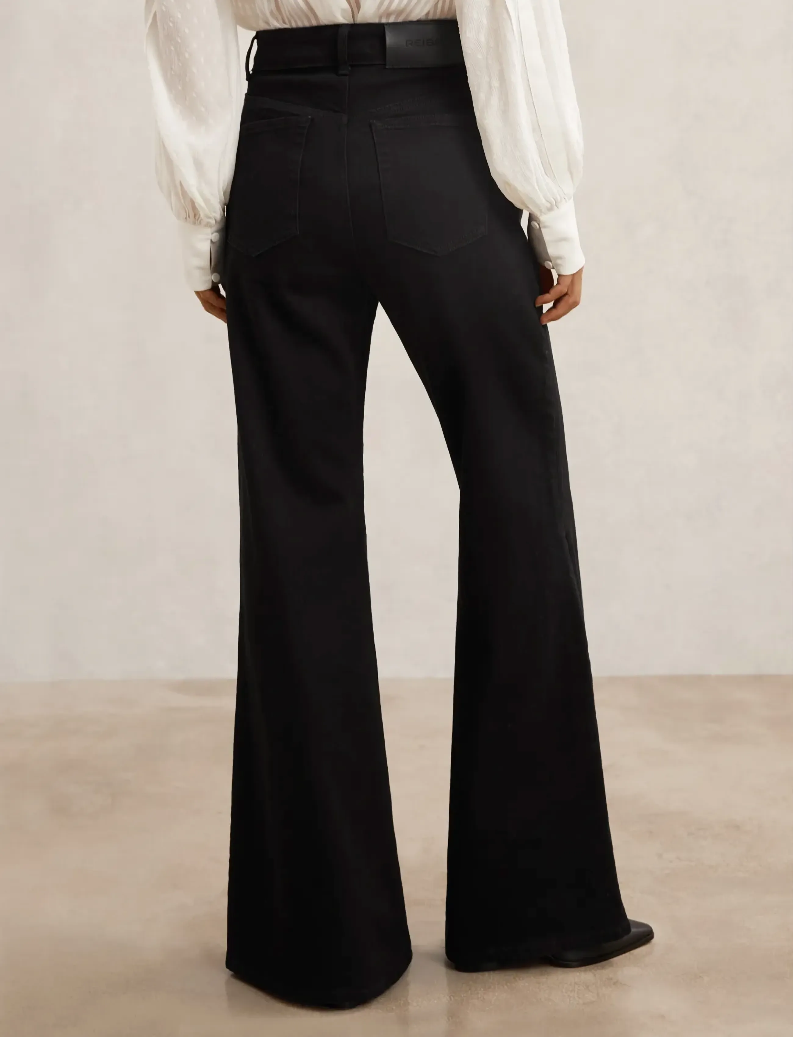 Reiss - JUNE - utsvängda jeans - black - 3