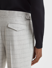 Reiss - RIDGE - suit trousers - soft grey - 4