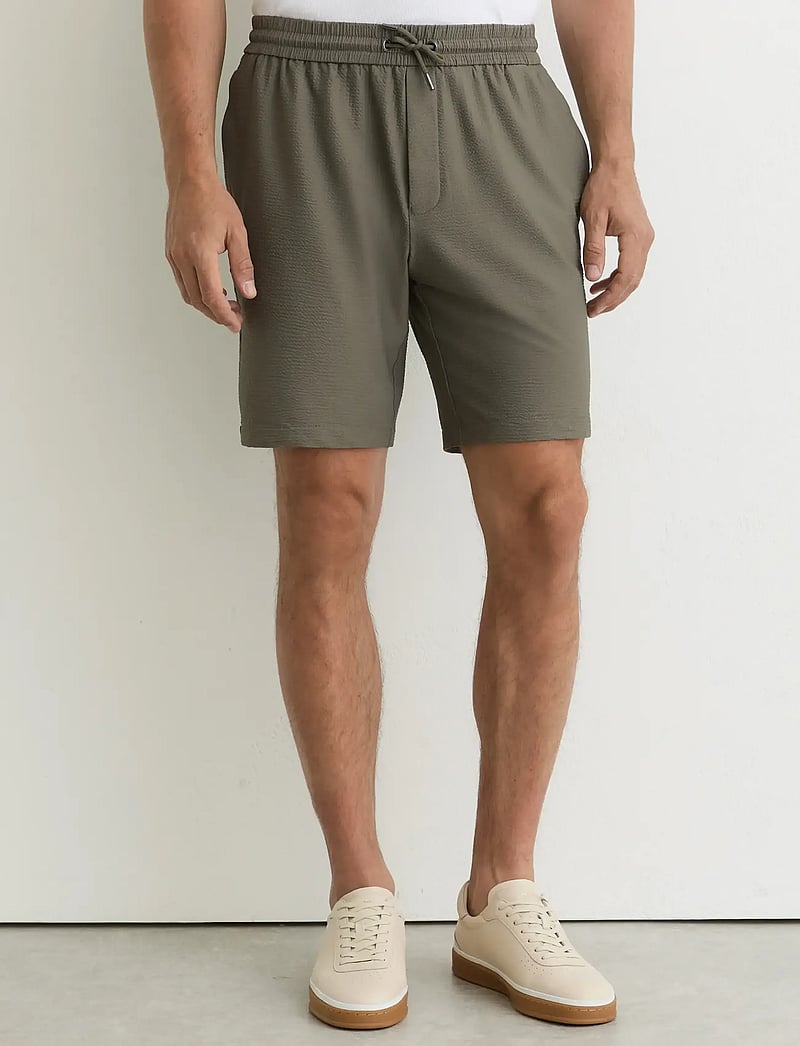 Reiss - AJAY - casual shorts - dark sage green - 0