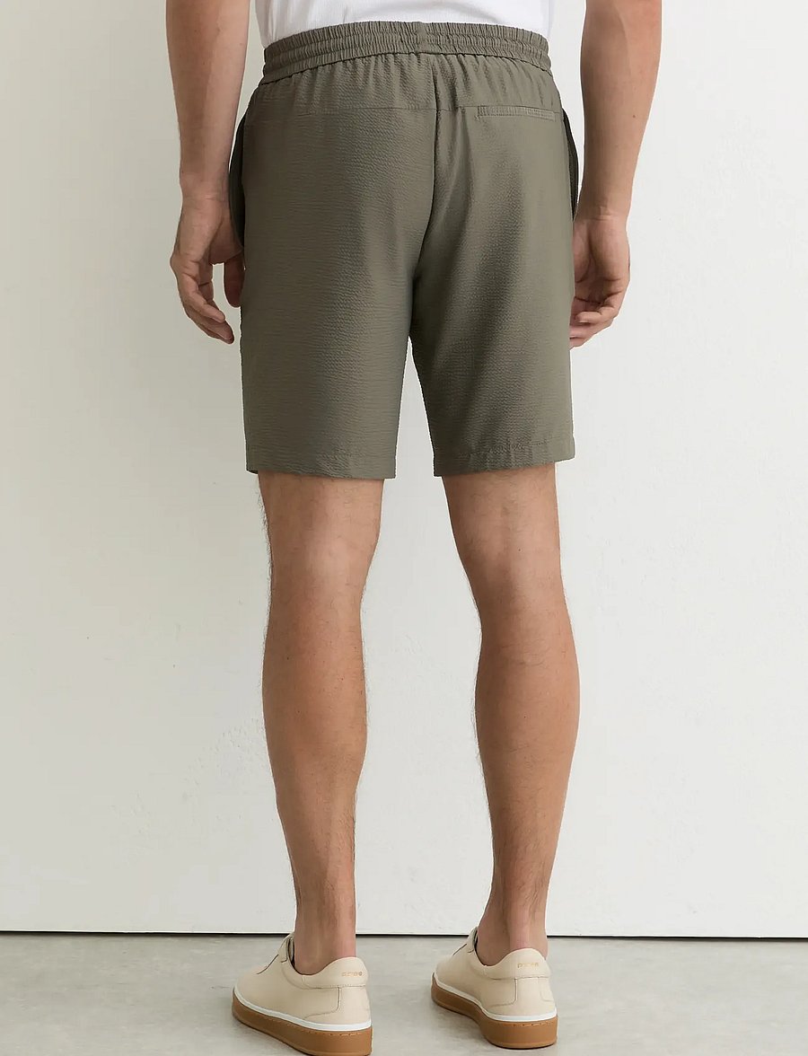 Reiss - AJAY - lühikesed vabaajapüksid - dark sage green - 2
