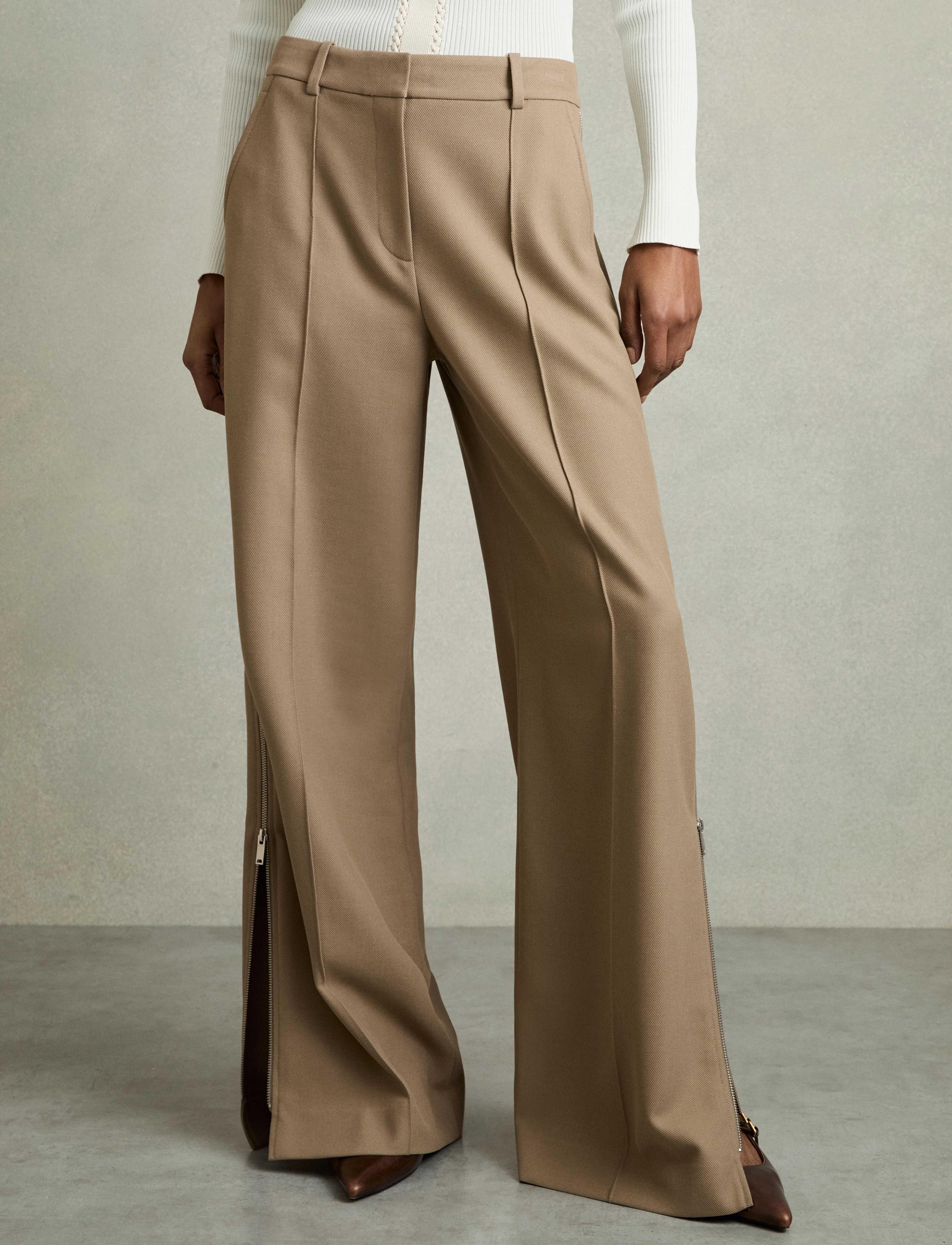 Reiss ELYN - Housut - SAGE GREEN / beige