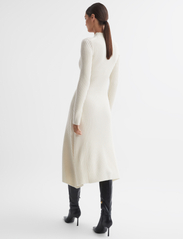 Reiss - KRIS - knitted dresses - cream - 3