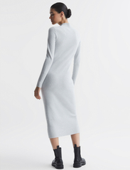 Reiss - MARA - tettsittende kjoler - grey - 4