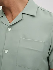 Reiss - TOKYO - short-sleeved shirts - pistachio - 4