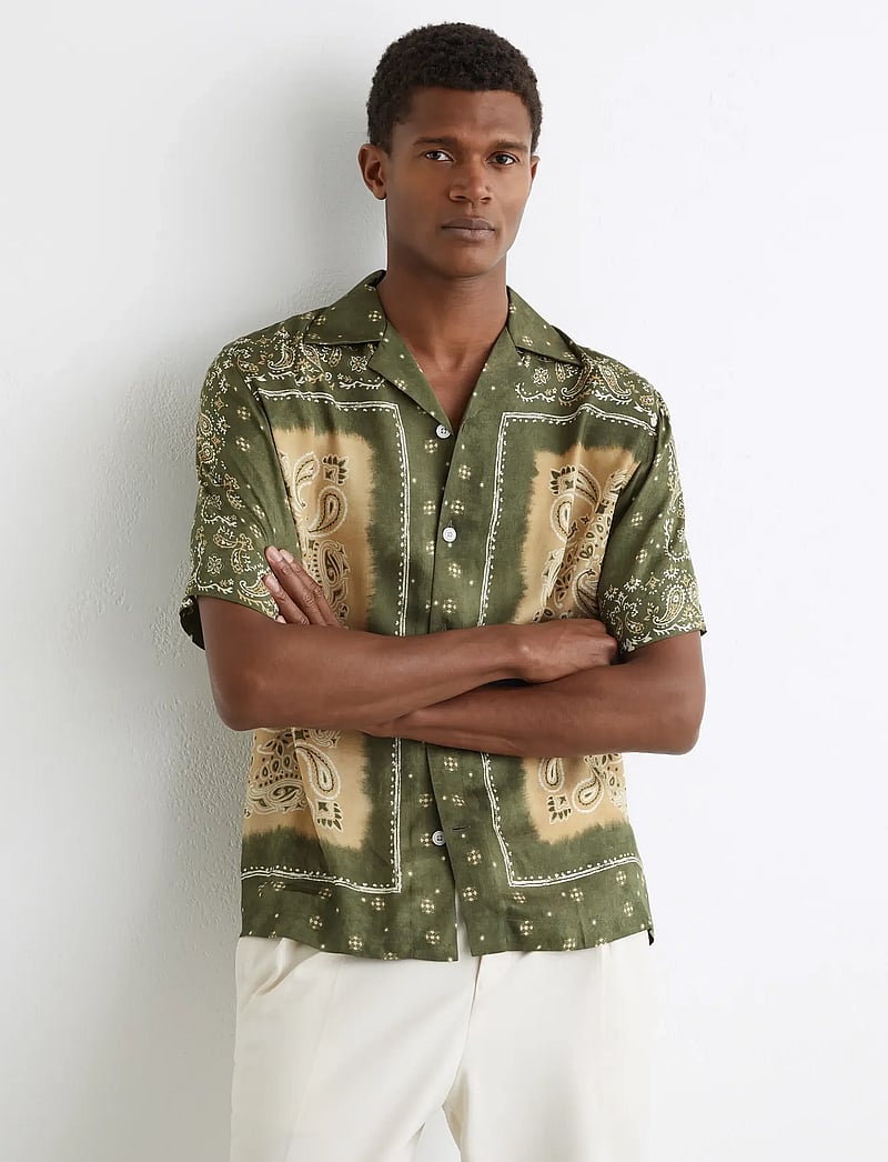 Reiss Vicente (EIS329180) - Short-Sleeved - Boozt.com Reiss Vicente (EIS329180) - Short-Sleeved - Boozt.com
