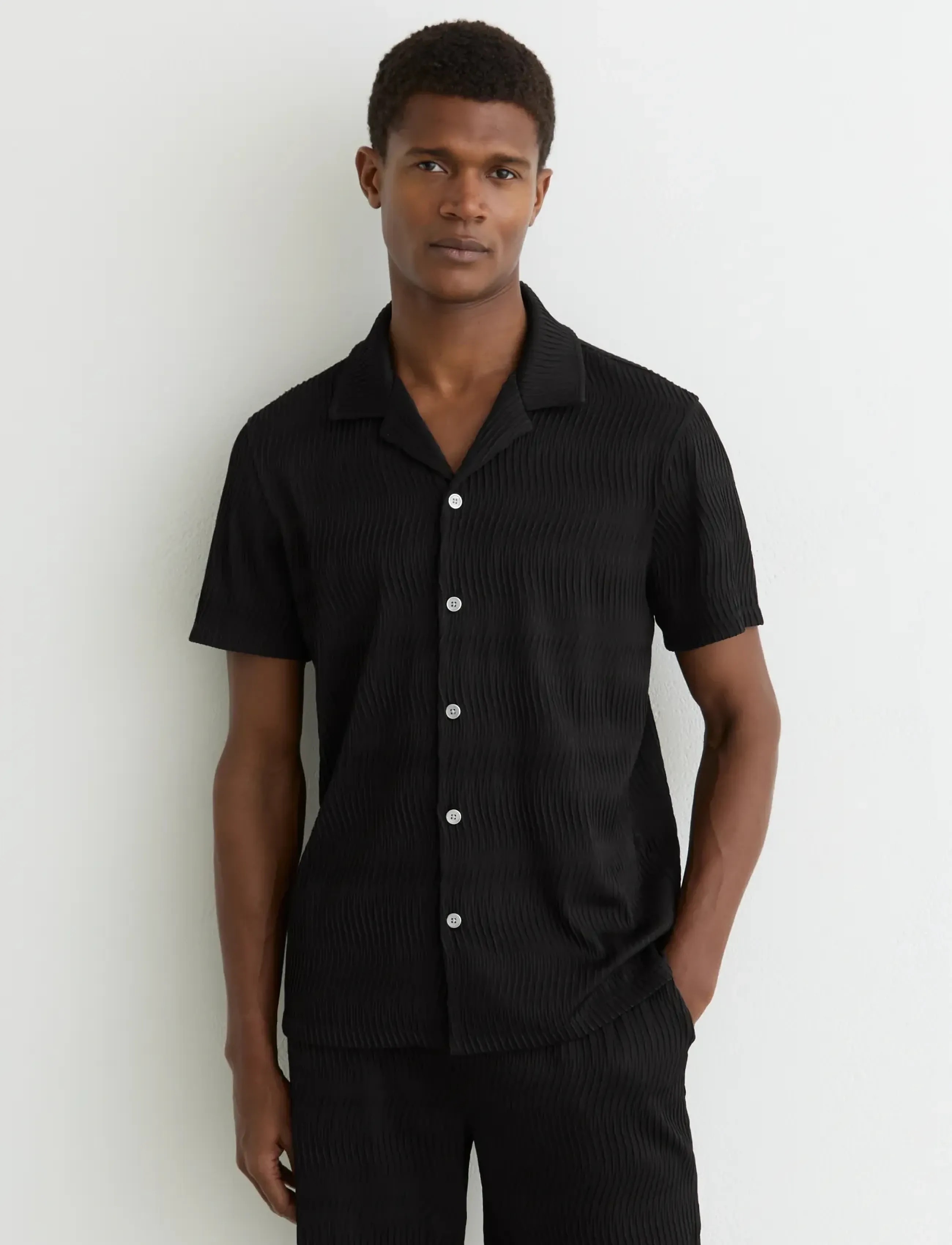 Reiss Aleo, L, Shirts, Schwarz - Short-sleeved Männerswear
