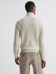 Reiss - SKIPTON - megztiniai su aukšta apykakle - ecru - 3