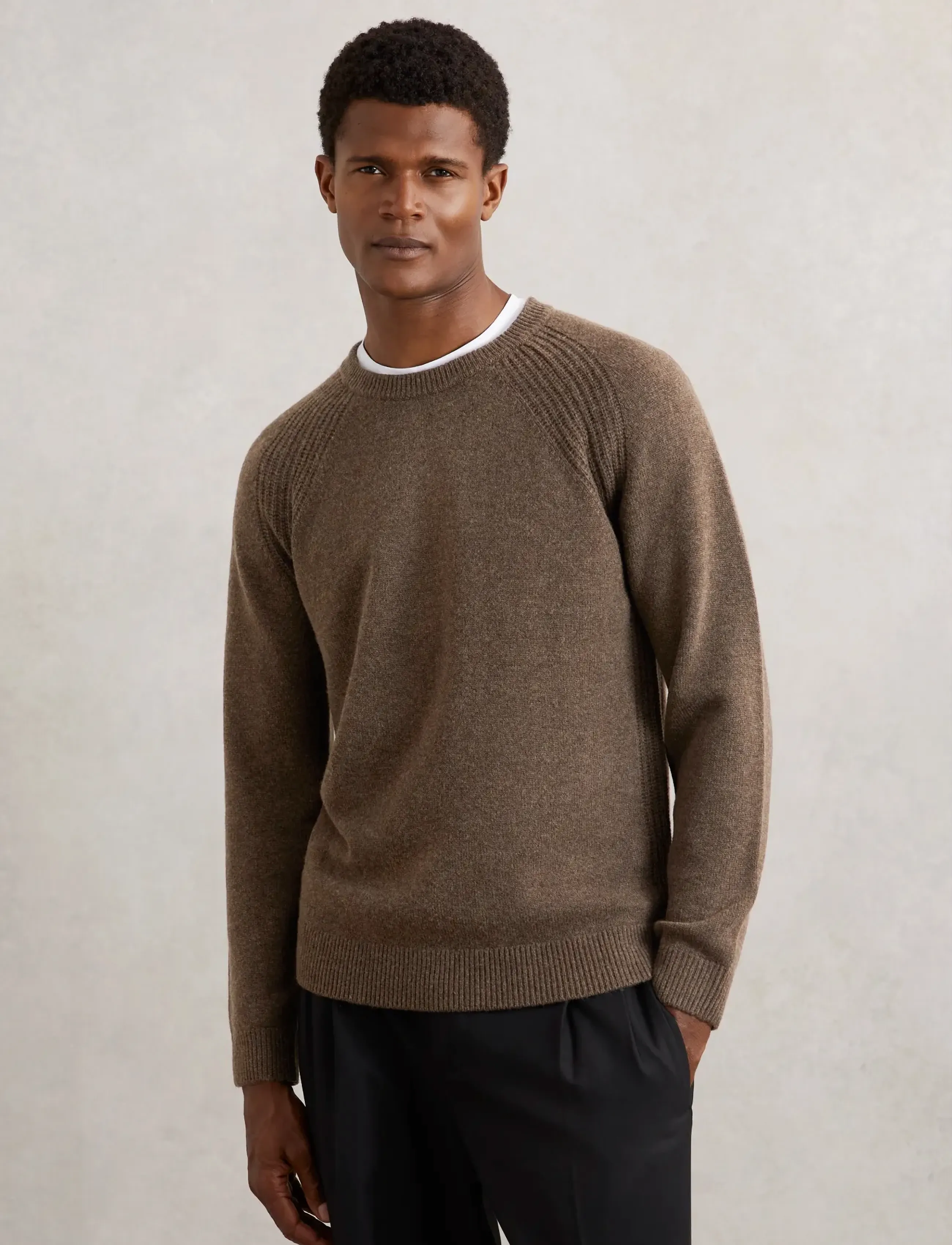 Reiss Foulton, M, Brown, Strik > Runde Halse, Herre