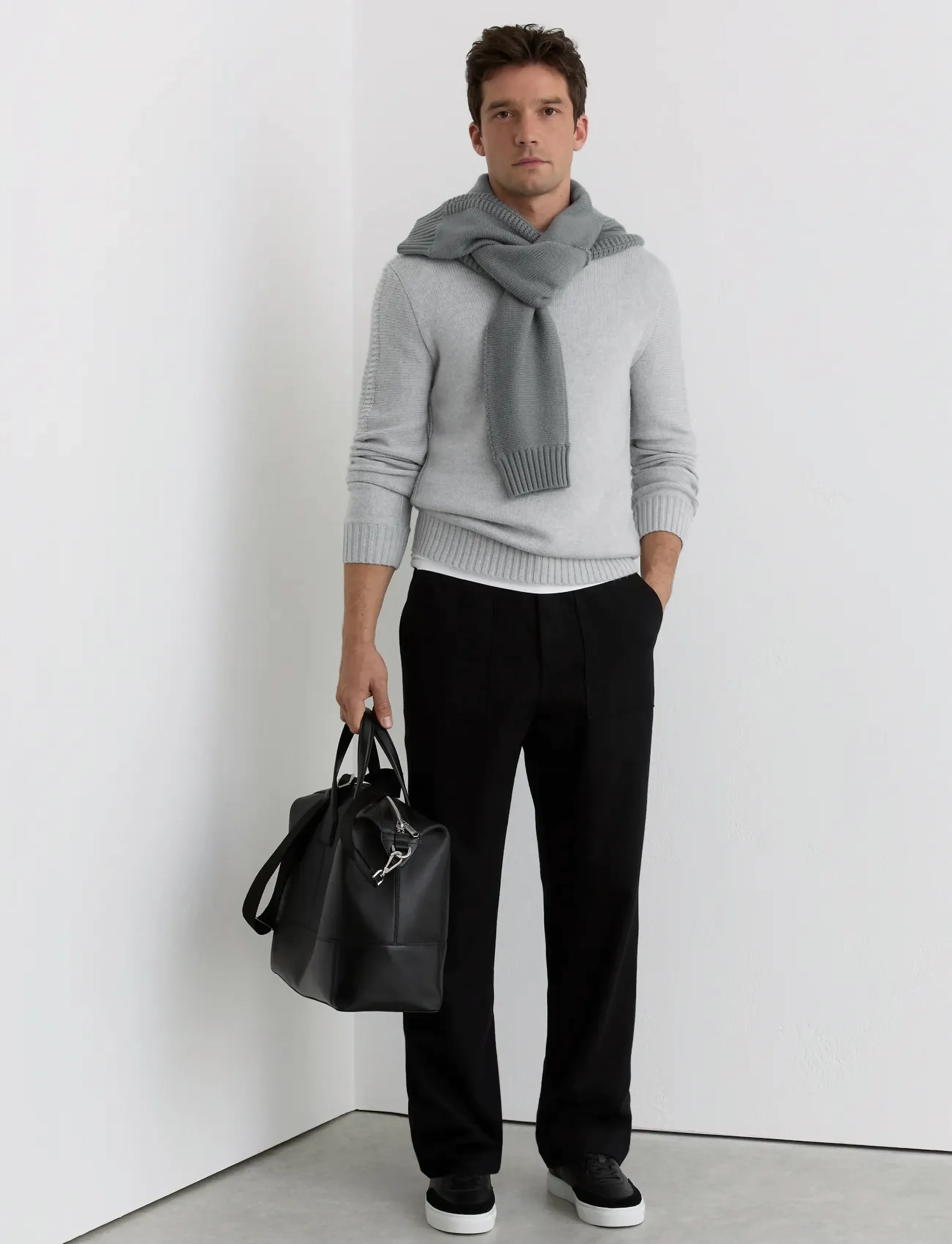 Reiss - BEECH - knitted round necks - soft grey - 4