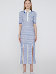 REMAIN Birger Christensen - Wave Knit Polo Slit Dress - bodycon kleitas - bright white comb. - 2
