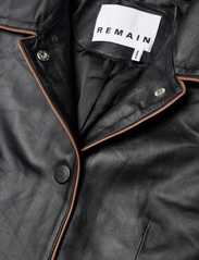 REMAIN Birger Christensen - Leather Semi-Fitted Coat - frühlingsjacken - black - 2