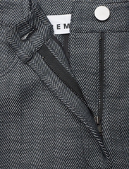 REMAIN Birger Christensen - Two Side Straight Pant - džinsa bikses ar platām starām - 1000 black comb. - 3