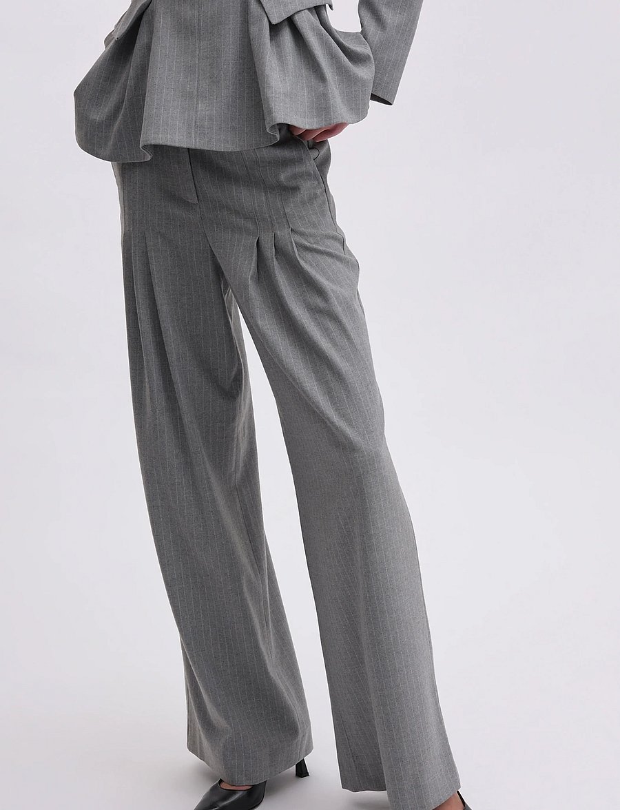 REMAIN Birger Christensen - WIDE SUITING PANTS - pidulikud püksid - titanium comb. - 0