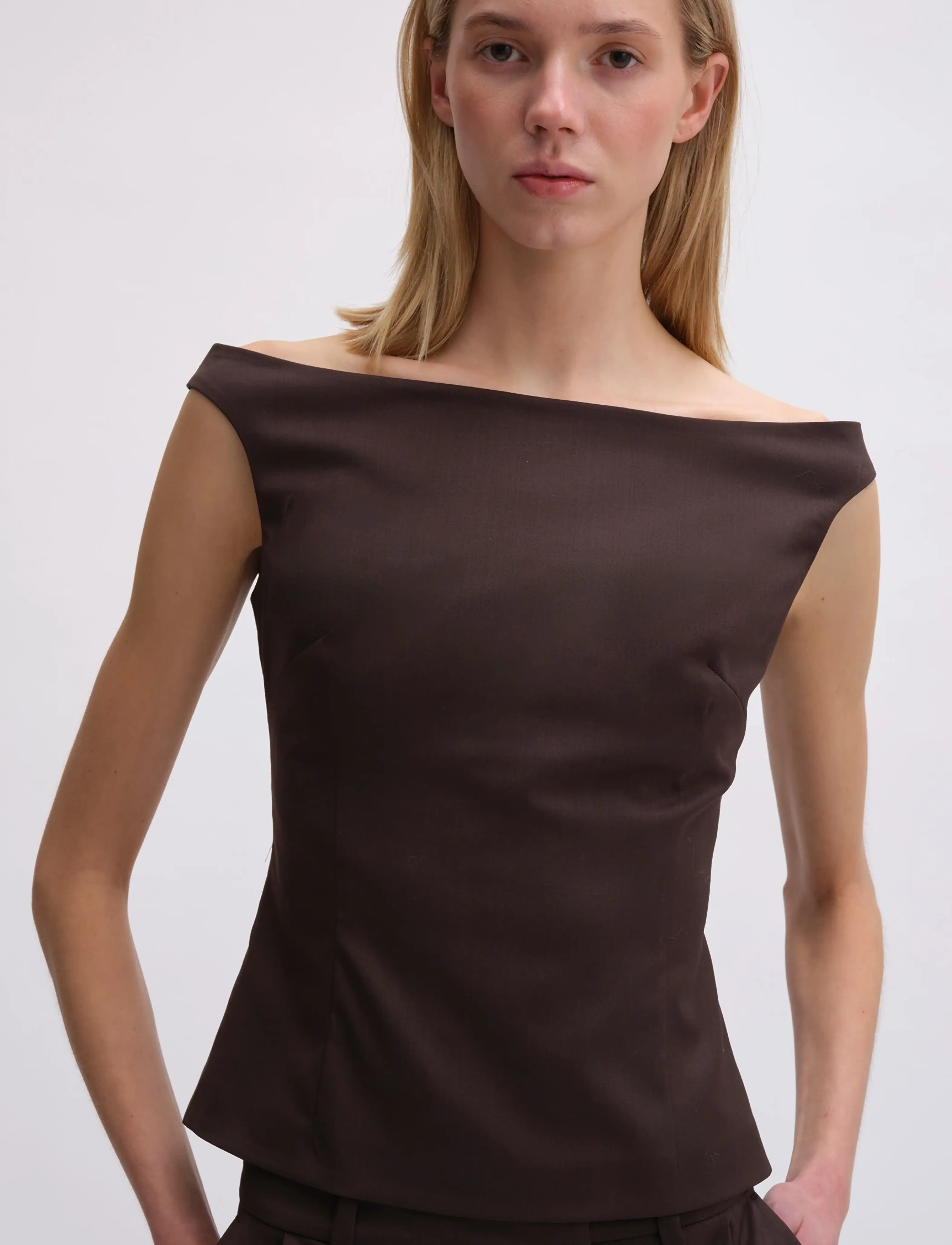REMAIN Birger Christensen Off Shoulder Suiting Top, Kvinder, Off Shoulder Top, Brun, Str: 38