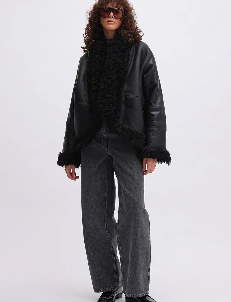 REMAIN Birger Christensen - SHEARLING JACKET - kevadjoped - black - 0