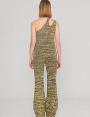 REMAIN Birger Christensen - Firm Rib Straight Pants - bikses ar taisnām starām - daiquiri green comb. - 4