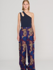 REMAIN Birger Christensen - Printed Canvas Wide Pants - cargobyxor - passion flower comb. - 5