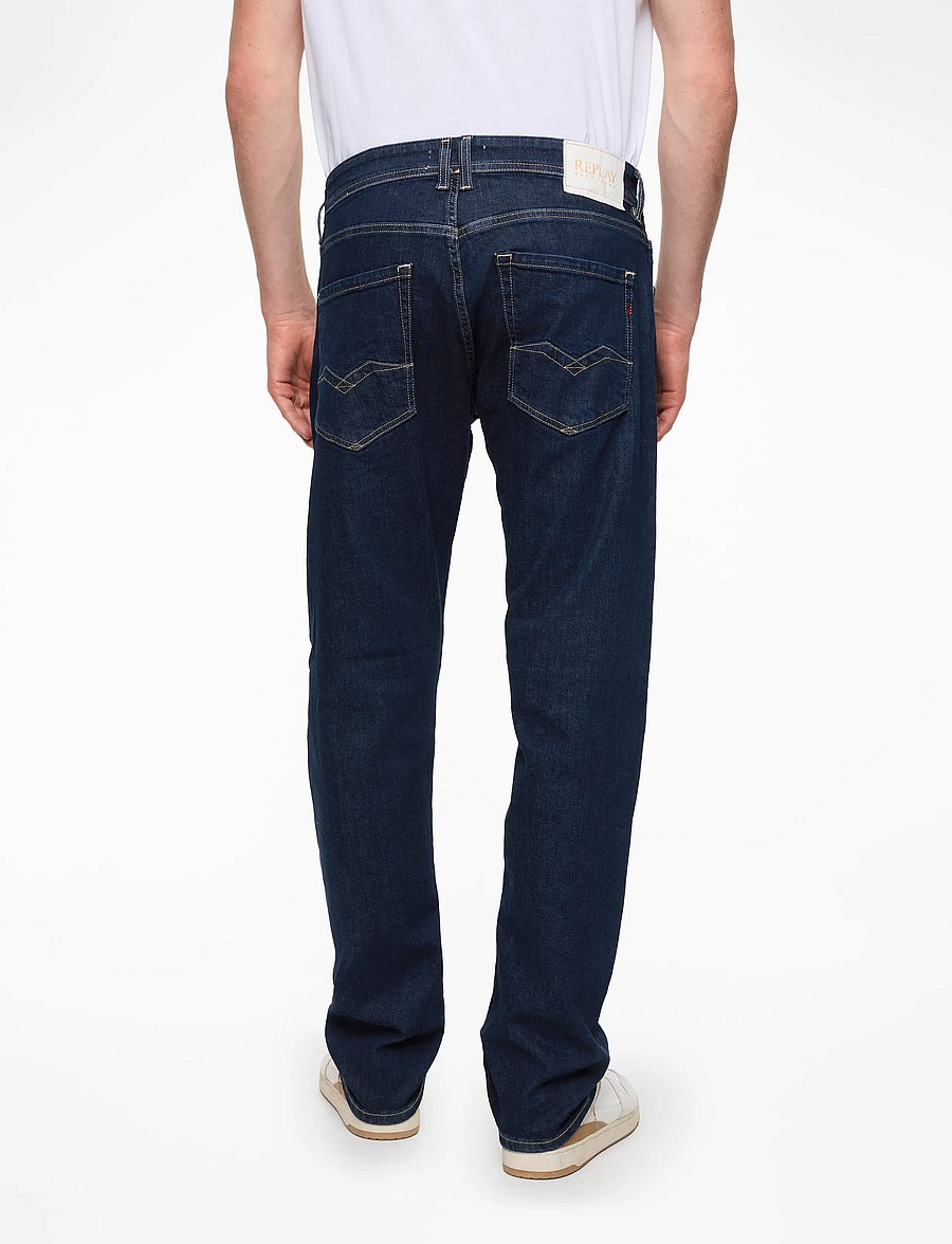 Replay - ROCCO Trousers COMFORT 573 ECO PLUS - brīvi džinsi - dark blue - 4