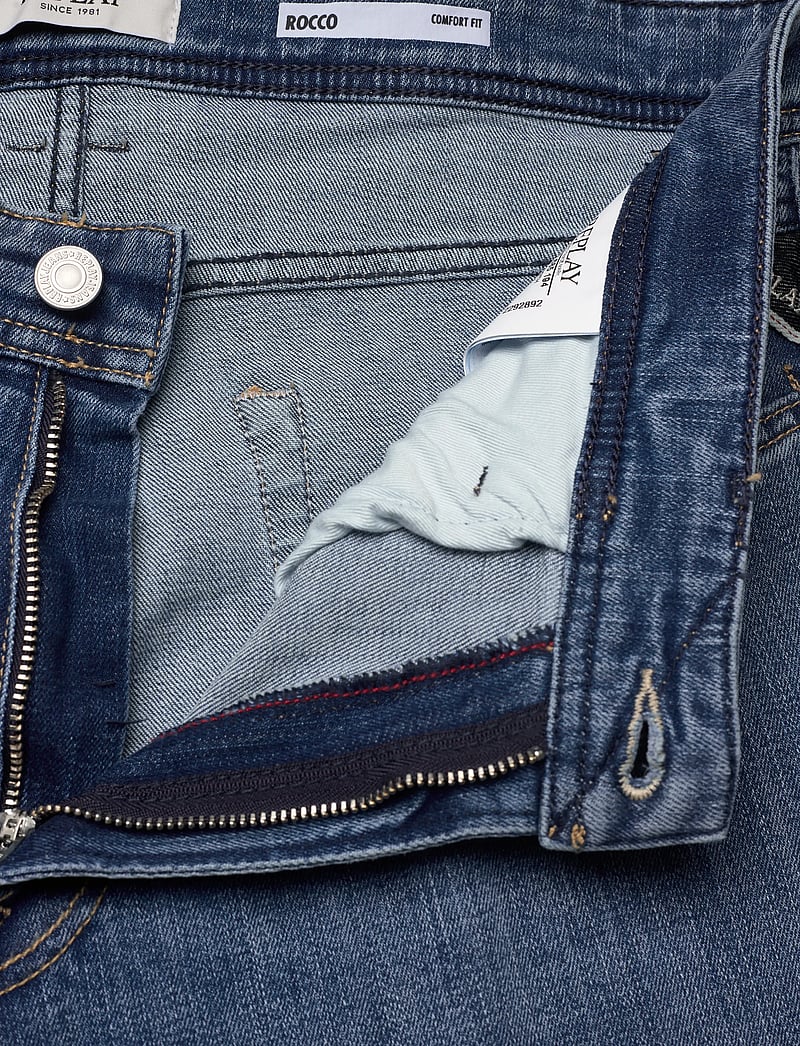 Replay - ROCCO Trousers COMFORT 99 Denim - tavalised teksad - medium blue - 5